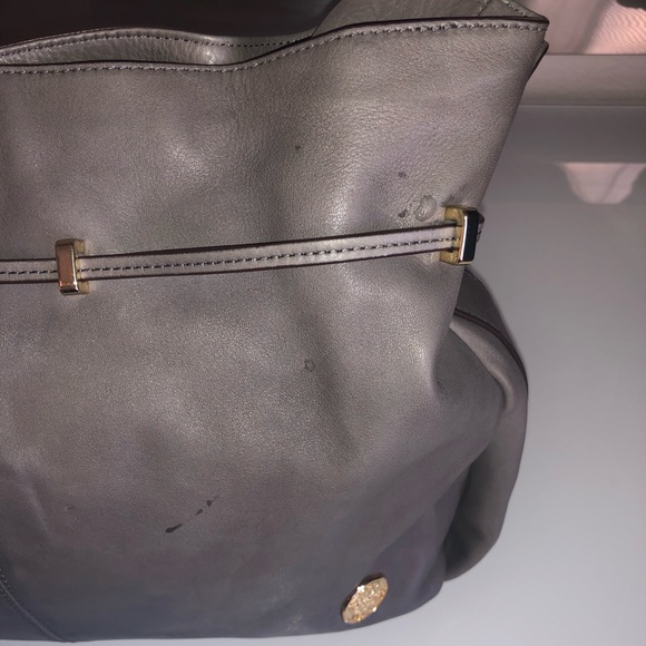 Vince Camino Medium Shoulder Bag - Picture 4 of 8